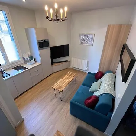 Gare Apartment