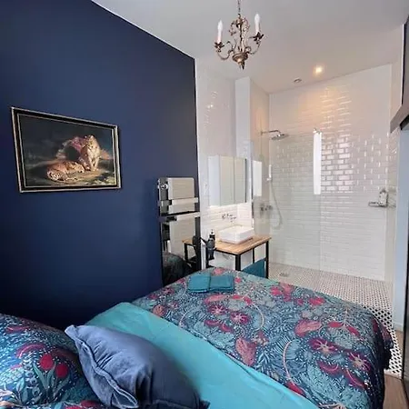 Gare Apartment *